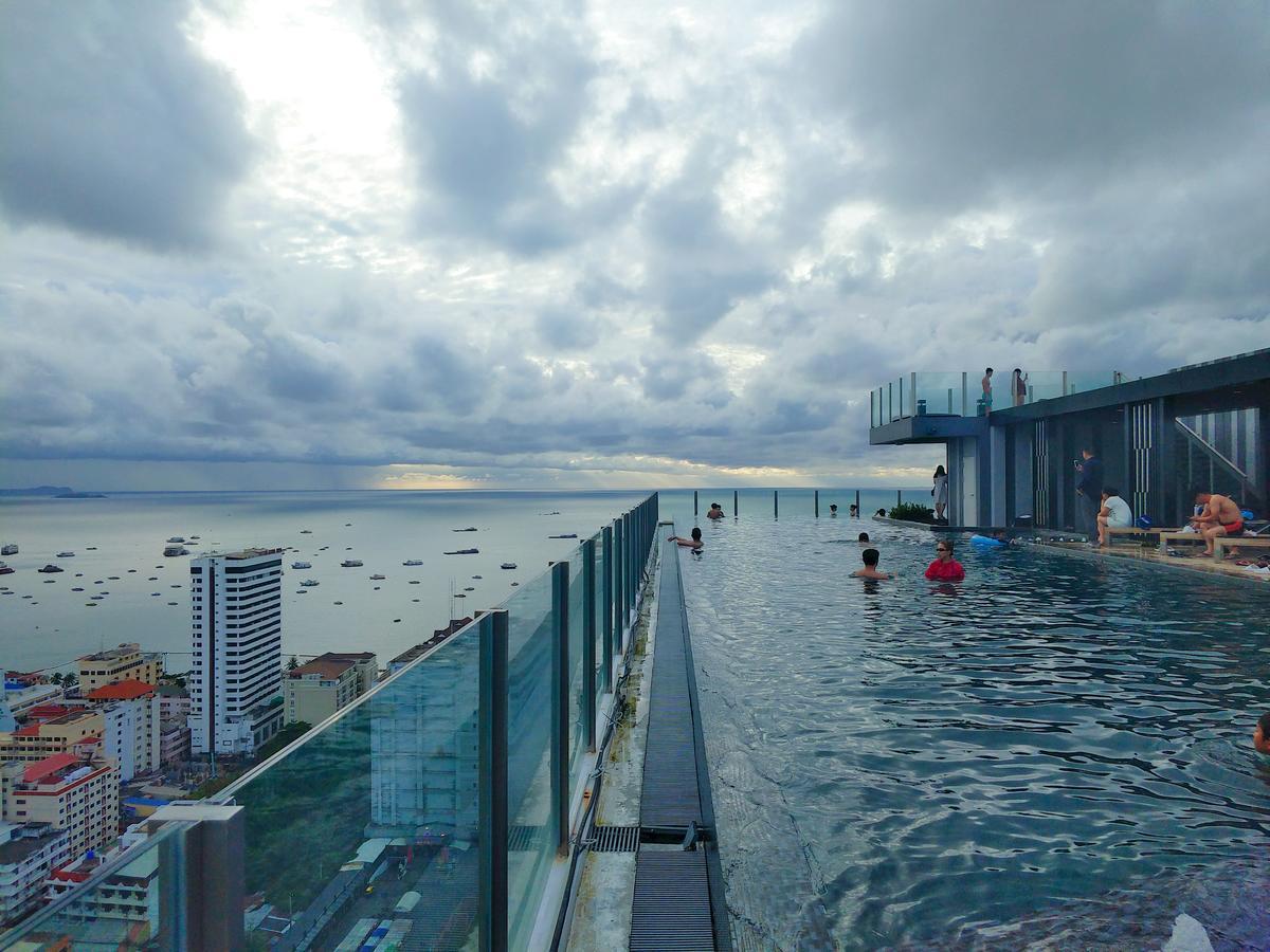 The Base Pattaya 芭提雅基地公寓 Exterior foto